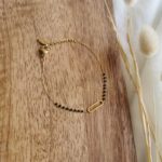 bracelet fin doré oval petites perles noires